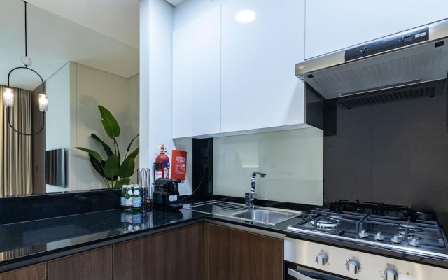 Homesgetaway - 1BR in J One Residence