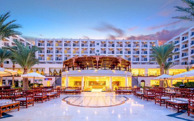 Le Jardin Aqua Park Resort
