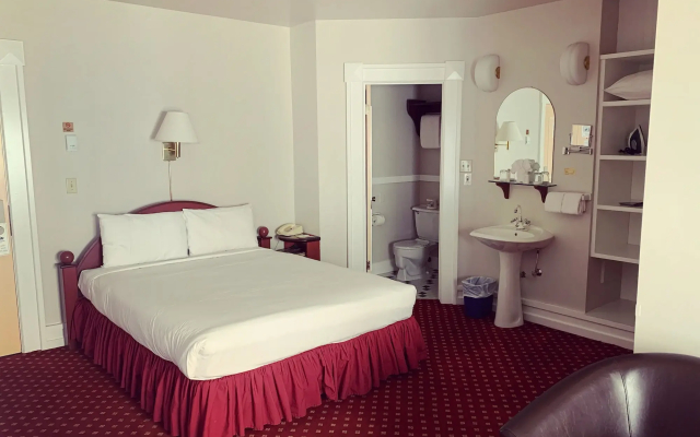 Bedford Regency Hotel