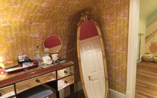 Plas Y Dderwen Bed and Breakfast