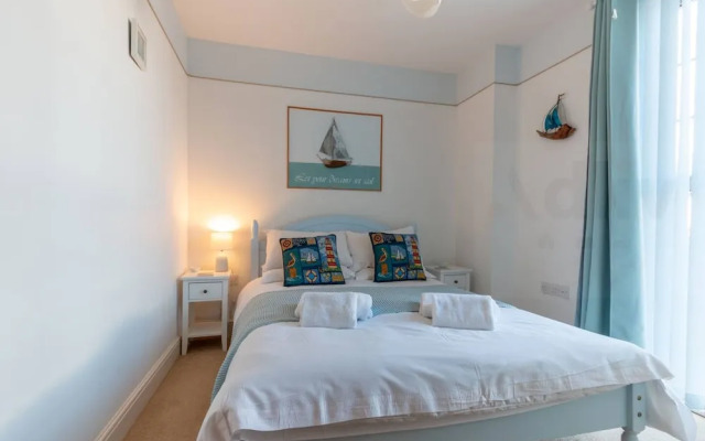 2 Bed Seapoint Birchington Escape By Adliv
