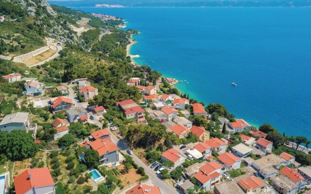 Beautiful Home in Omis With Wifi and 8 Bedrooms