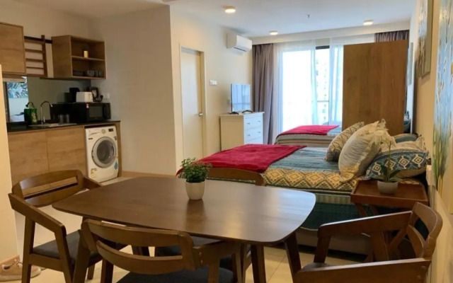 PUTEH Timurbay Beachfront Private Suite Kuantan