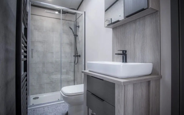 Lakewood Lodge - 2 Bed Lodge - Manorbier