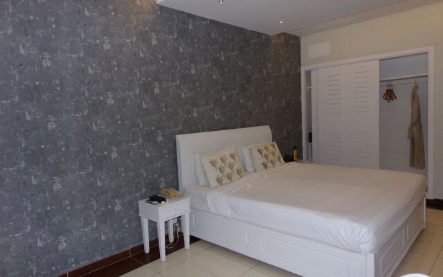 Itsandra Beach Hotel & Resort