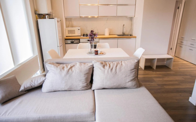 Апартаменти з сучасним ремонтом, вул. Проспект Чорновола 16є