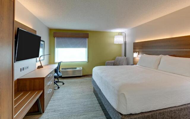 Holiday Inn Express W-I40/Whitebridge Road, an IHG Hotel