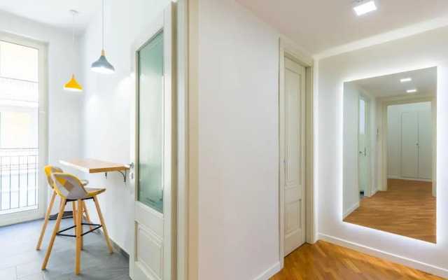 Stanzione Classy Flat at Vomero Central