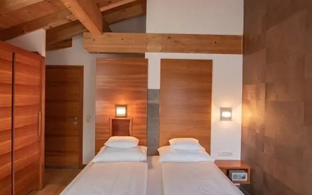 Schindler Hotel