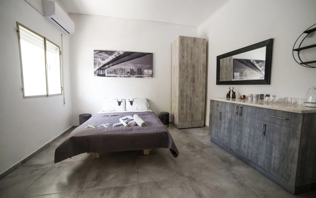 Rooms at R&A apartment