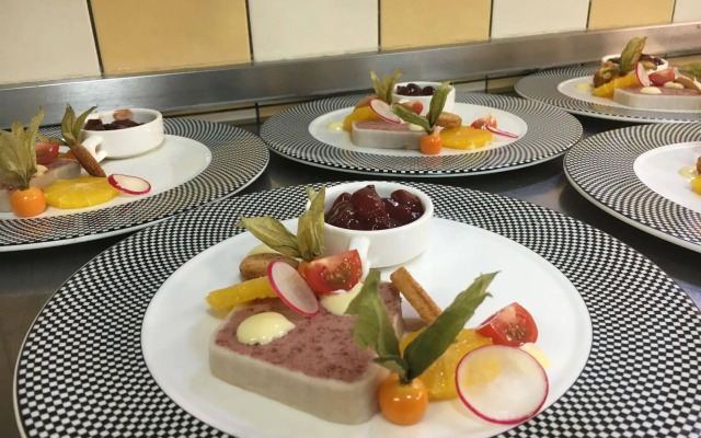 Saillant Hotel Brull