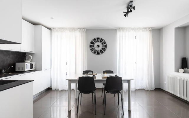 Maraini Apartments