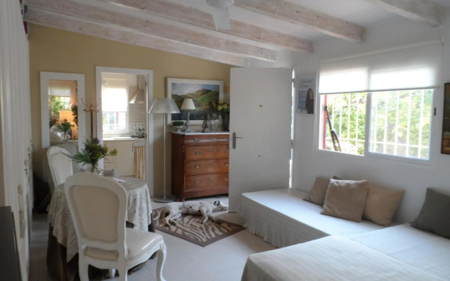 Casa con jardín frente Playa de Burriana