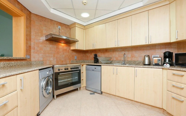 Shoreline #4 Jash Falqua