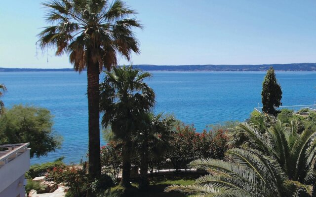 Beautiful Home in Kastel Luksic With Wifi and 1 Bedrooms