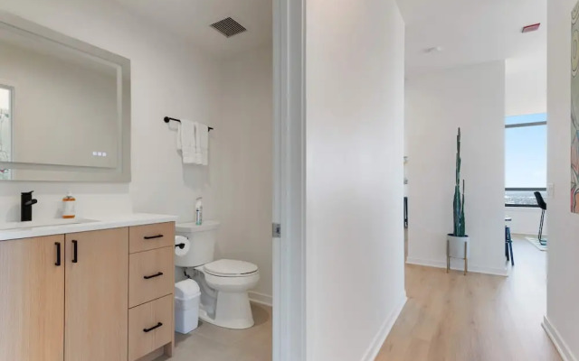 West Loop Group Retreat 2 Penthouses Balconies