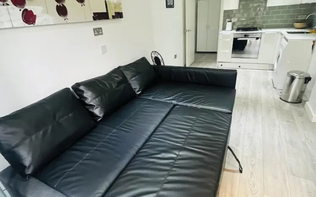 Immaculate 2-bed Apartment in London