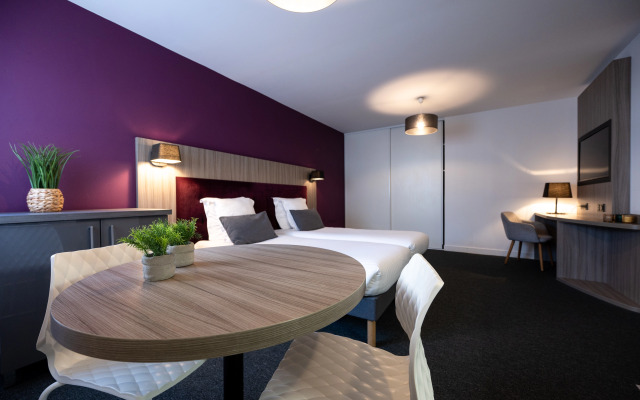 Nemea Appart Hotel Quai Victor Tours Centre