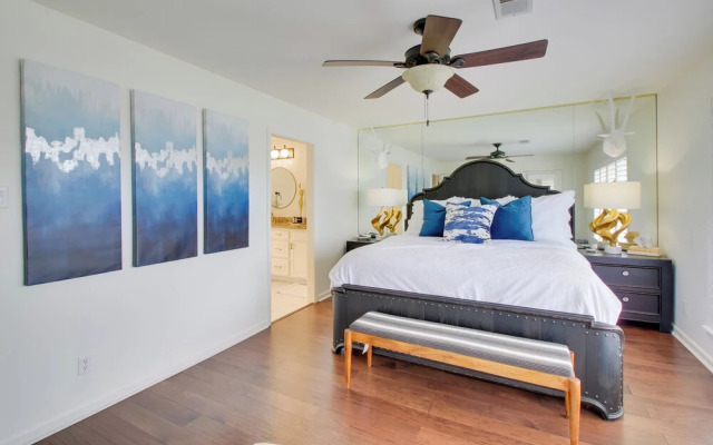 Million-dollar Views: Condo on Lake Hamilton!