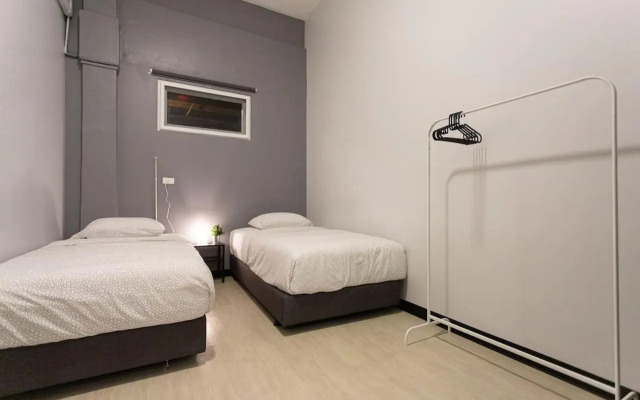 U1 Large 2 bed rooms BTS Udomsuk