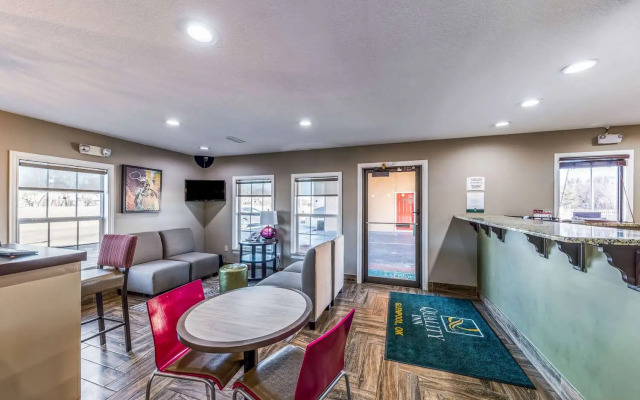 Quality Inn Glenpool - Tulsa