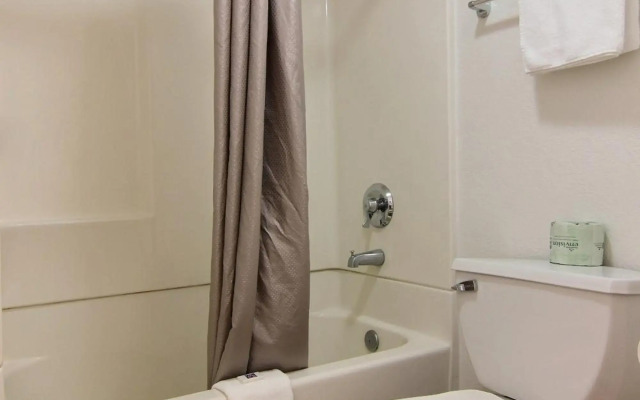 Motel 6-Albuquerque, NM - Coors Road