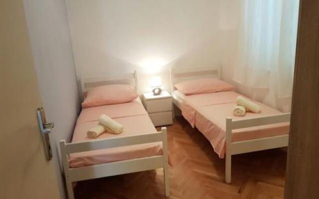 Apartment Vice mali