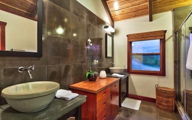 Ikena Lani 5 Bedroom Home
