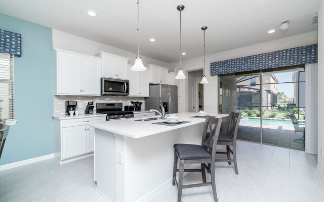 5448 Misty oak Circle