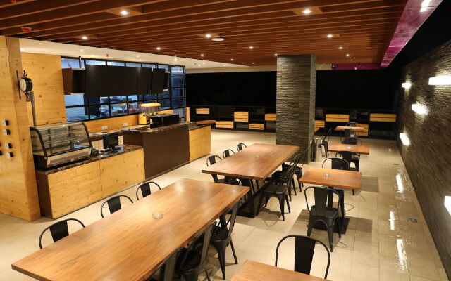 Grand Citihub Hotel @kajoetangan