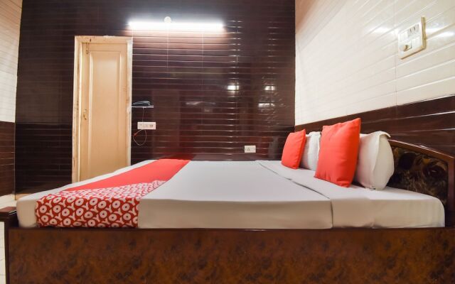 OYO 4430 Hotel Holy city