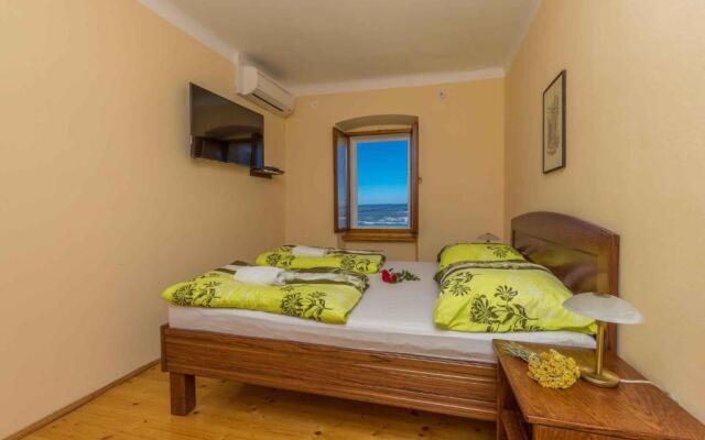 Holiday home in Crikvenica 41380