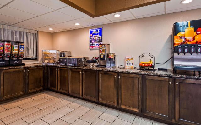 SureStay Plus Hotel by Best Western Gatlinburg
