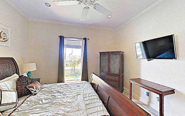 4121 West Bayside Way Home