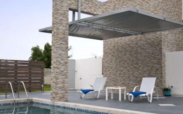 "xenos Villa 1 With Private Swimming Pool, Near The Sea"