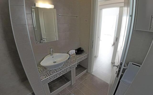 1Path Pelican Mykonos Super Paradise Beach House