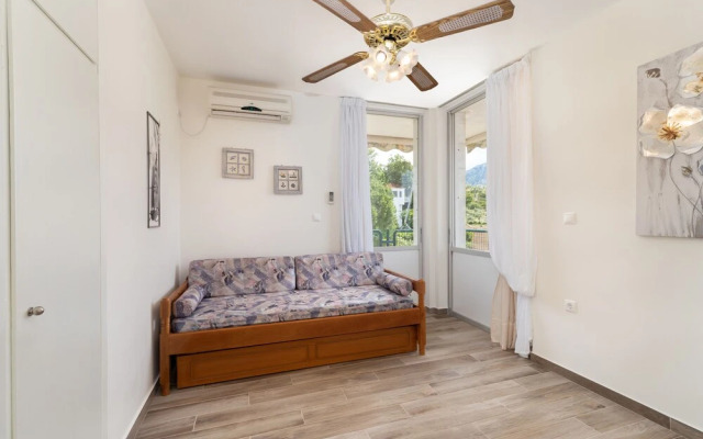 M K Apartments