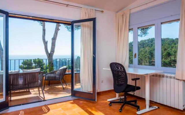 Ch-1 Calella DE Palafrugell 8 PAX