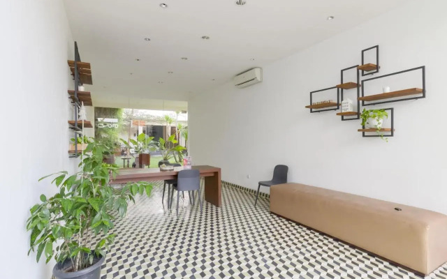 Rumah Colombo by RedDoorz