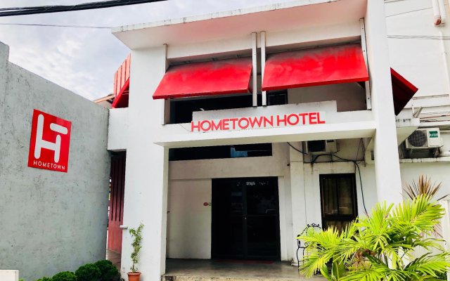 Hometown Hotel Bacolod - Lacson