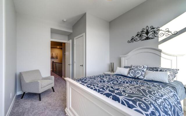 Three-Bedroom House with Balcony #33 Sunalta Downtown
