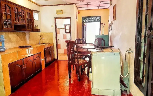 Fernando Residence