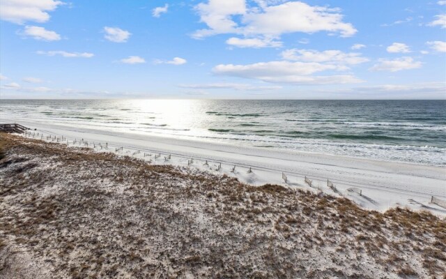 Inlet Reef 402 2 Bedroom Condo by RedAwning