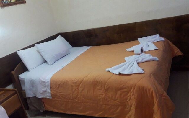 Yuri's Sanbleño II Hostel
