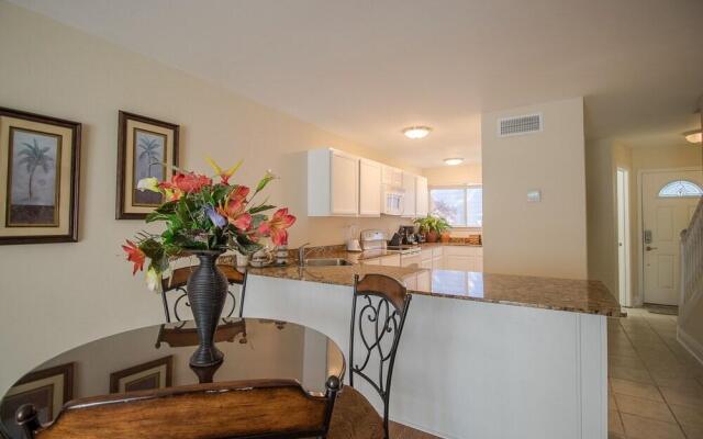 Oak Shores 66