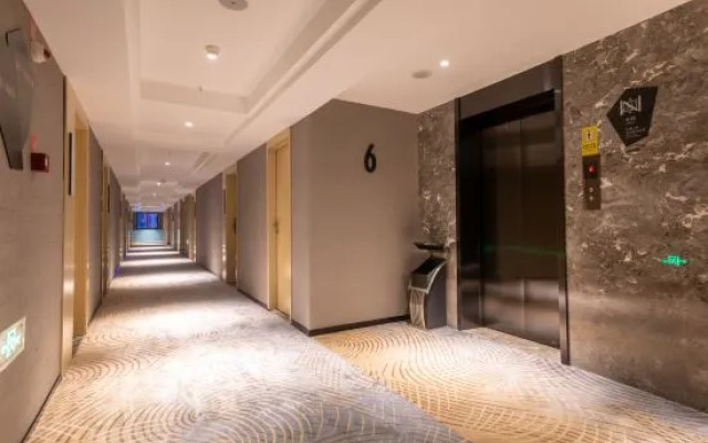 Echarm Hotel(subway station store in Fuzhou University Town)