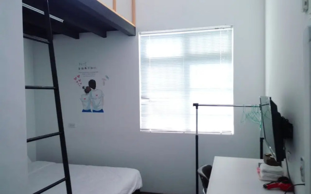 Caitlyn Hostel II