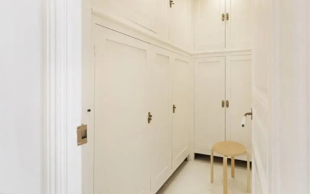 Amazing 3 Bedroom Apartment With Balcony in Lesseps