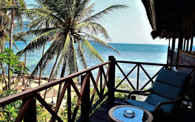 Breve Azurine Lagoon Retreat