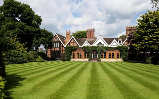 Macdonald Alveston Manor Hotel & Spa